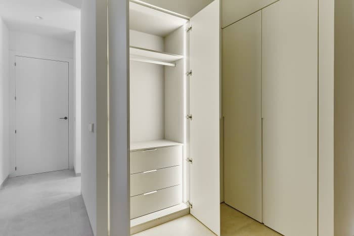 interiores armarios empotrados pequeños - Cerca amb Google