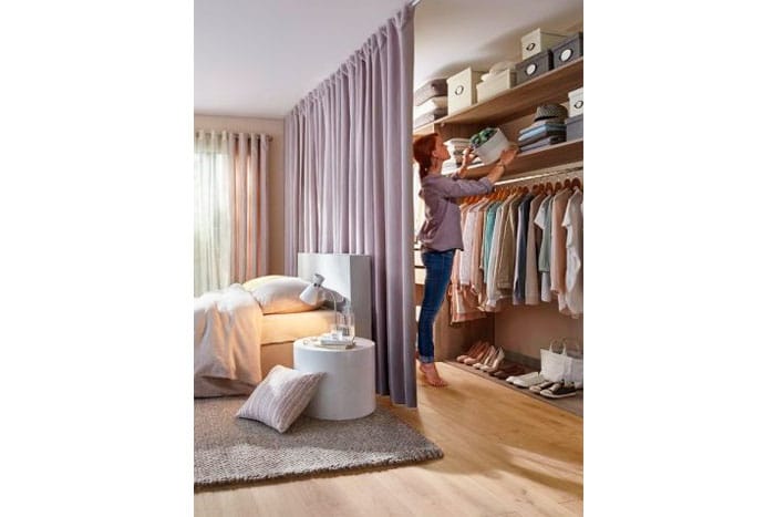 vestidor con cortinas